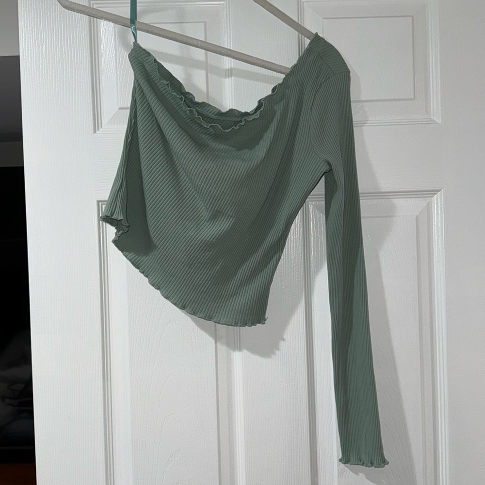 SUPER DOWN ONE SHOULDER TOP